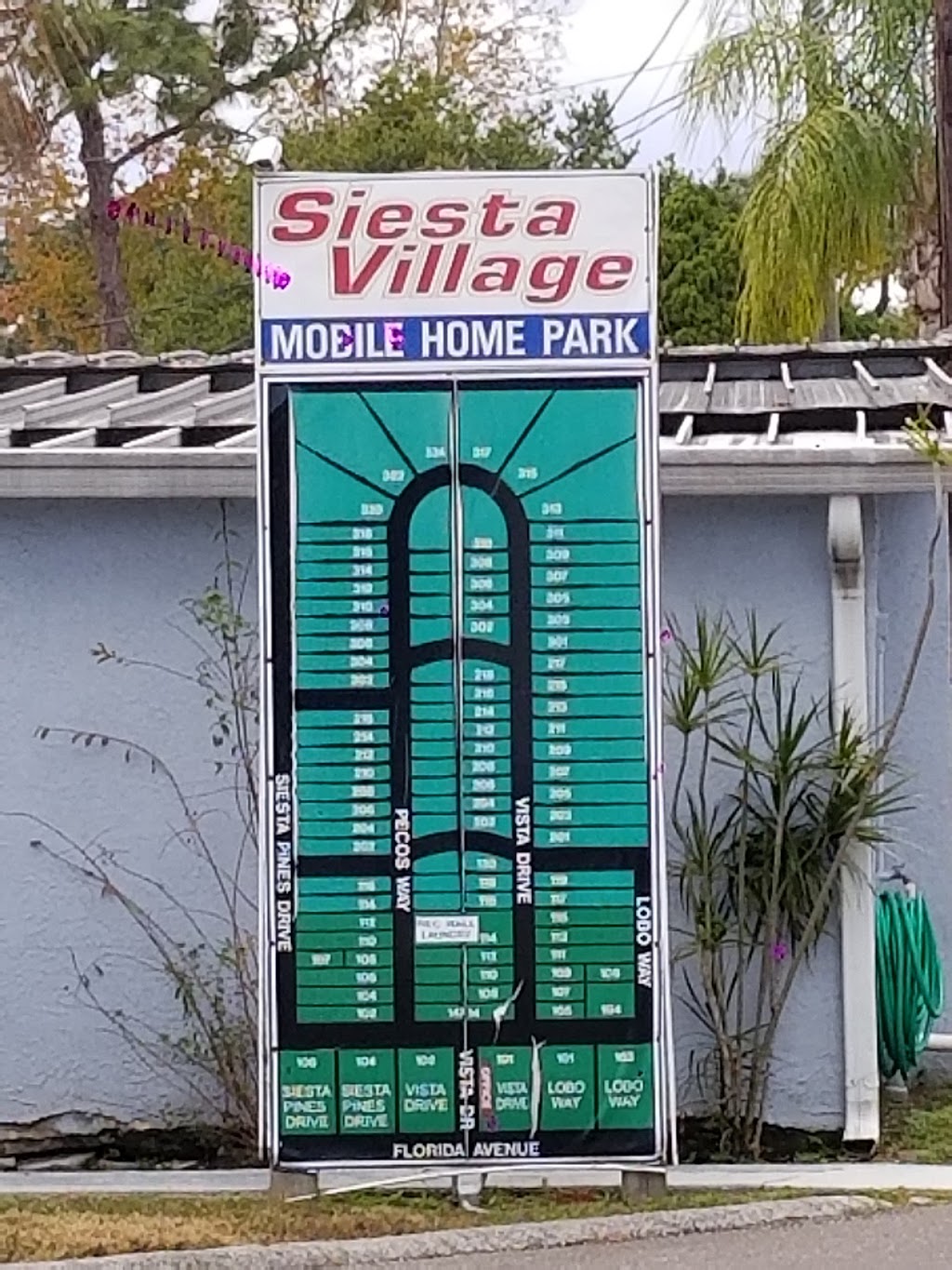 Siesta Mobile Home Village | 14714 N Florida Ave, Tampa, FL 33613, USA | Phone: (813) 968-1411