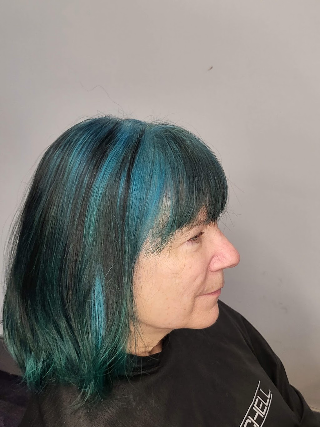 R Place Salon | 33284 W 12 Mile Rd, Farmington Hills, MI 48334, USA | Phone: (248) 553-4480