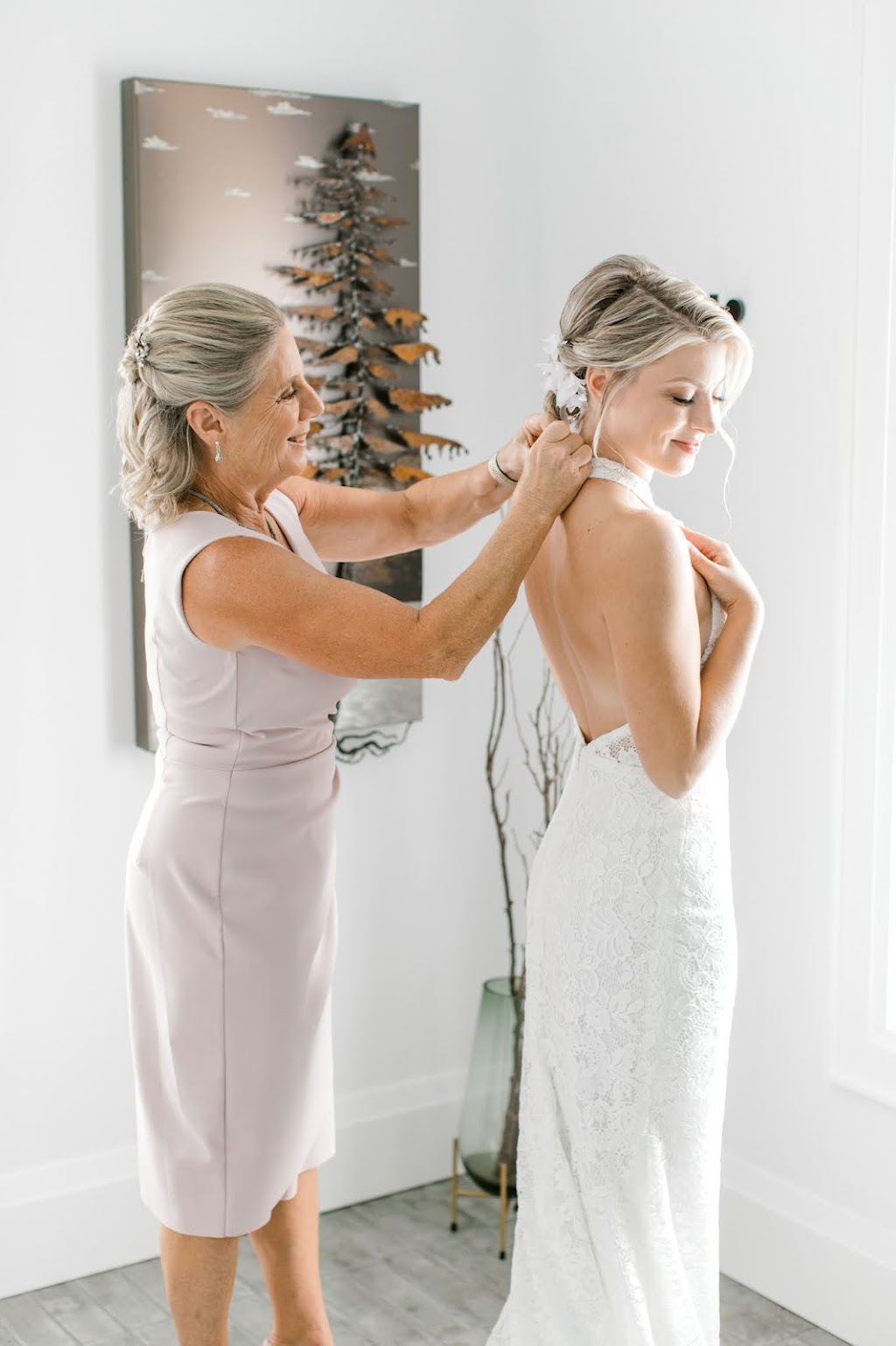 Beyoutiful Brides - Mobile Wedding Hair and Makeup | 6080 McLeod Rd Unit 6, Niagara Falls, ON L2G 7T4, Canada | Phone: (905) 321-7298