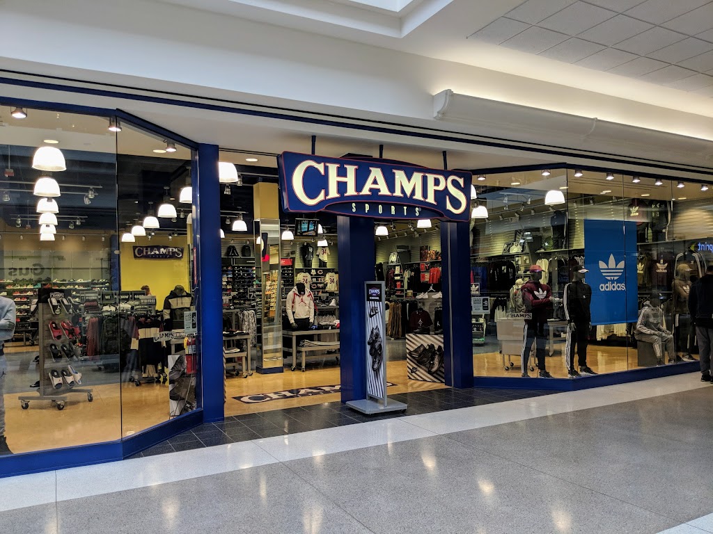 Champs Sports | 112 Yorktown Center, Lombard, IL 60148, USA | Phone: (630) 678-0155