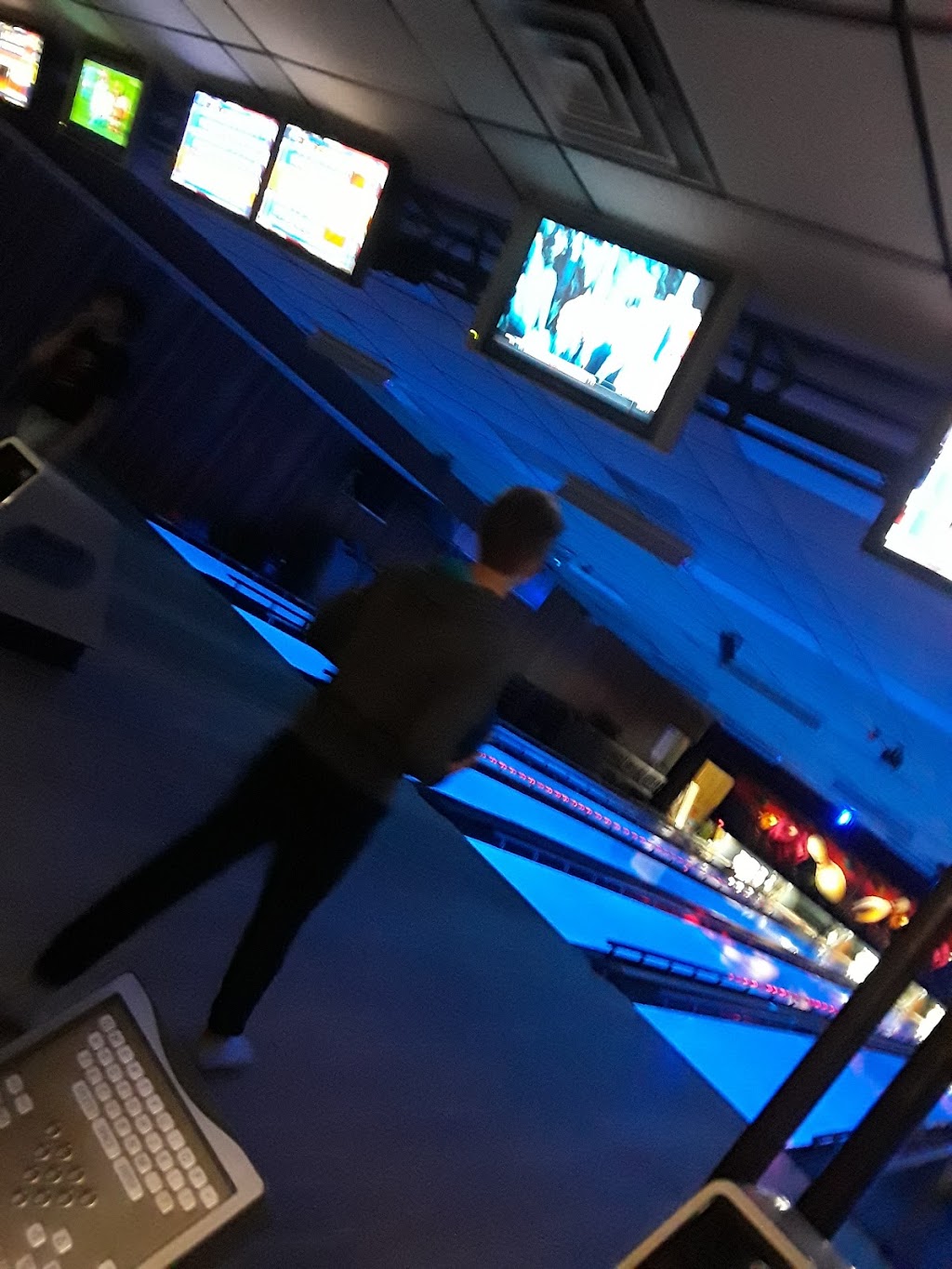 Fairbank Bowling Center | 570 Filbert Orient Rd, Fairbank, PA 15435, USA | Phone: (724) 245-7190