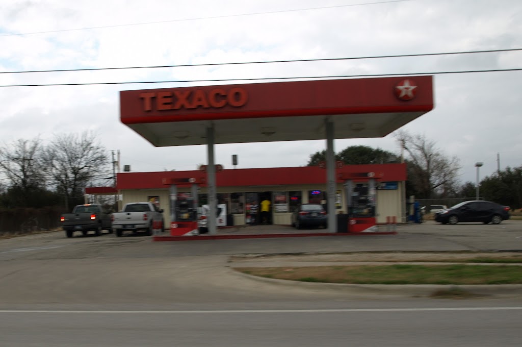 Texaco Taylor | 2200 W 2nd St, Taylor, TX 76574, USA | Phone: (512) 352-6556