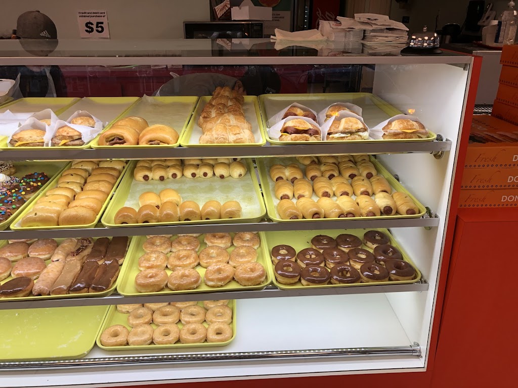 Snowflake donuts | 6001 Wesley St, Greenville, TX 75402, USA | Phone: (903) 455-4777