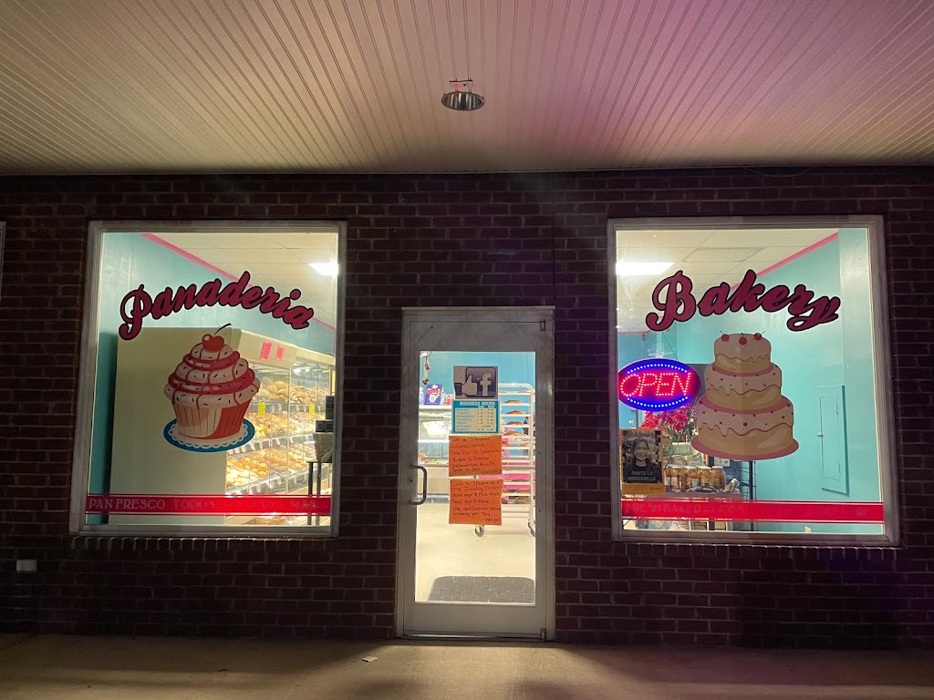 Pastelicious | 906 W Pine St #300, Mt Airy, NC 27030, USA | Phone: (336) 719-0060