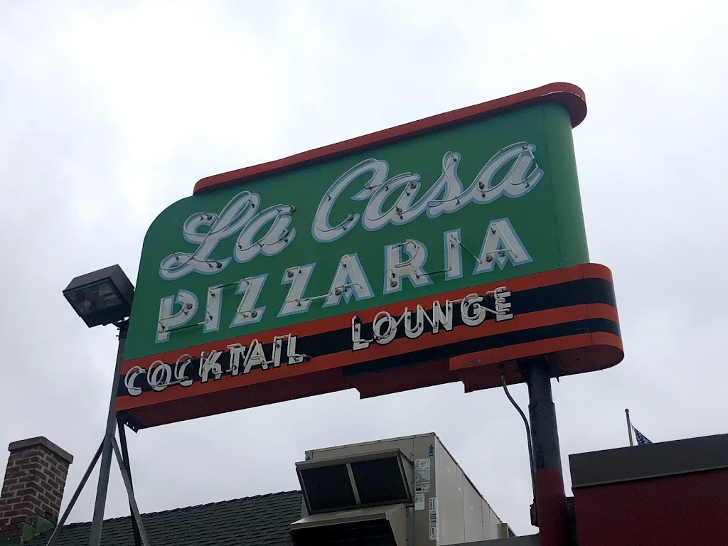 La Casa Pizzaria | 4432 Leavenworth St, Omaha, NE 68105, USA | Phone: (402) 556-6464