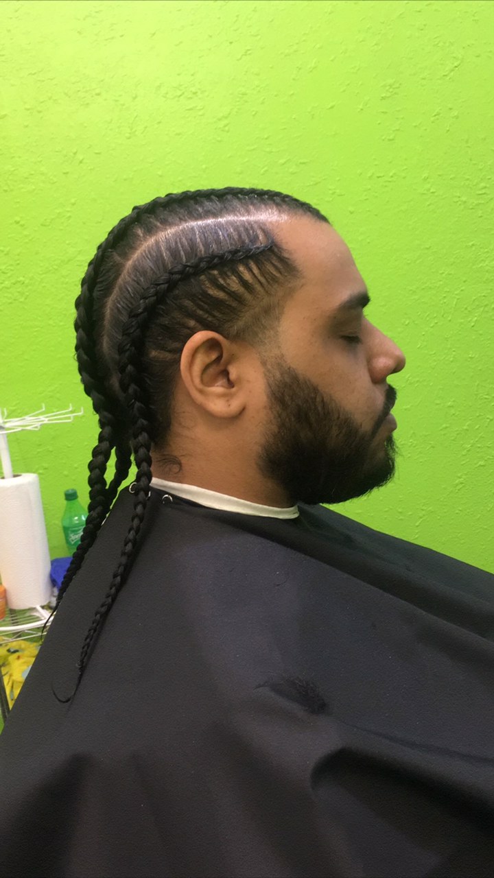 Custom Cuts Barbershop | 5617 Hillsdale Blvd, Sacramento, CA 95842, USA | Phone: (702) 750-4219