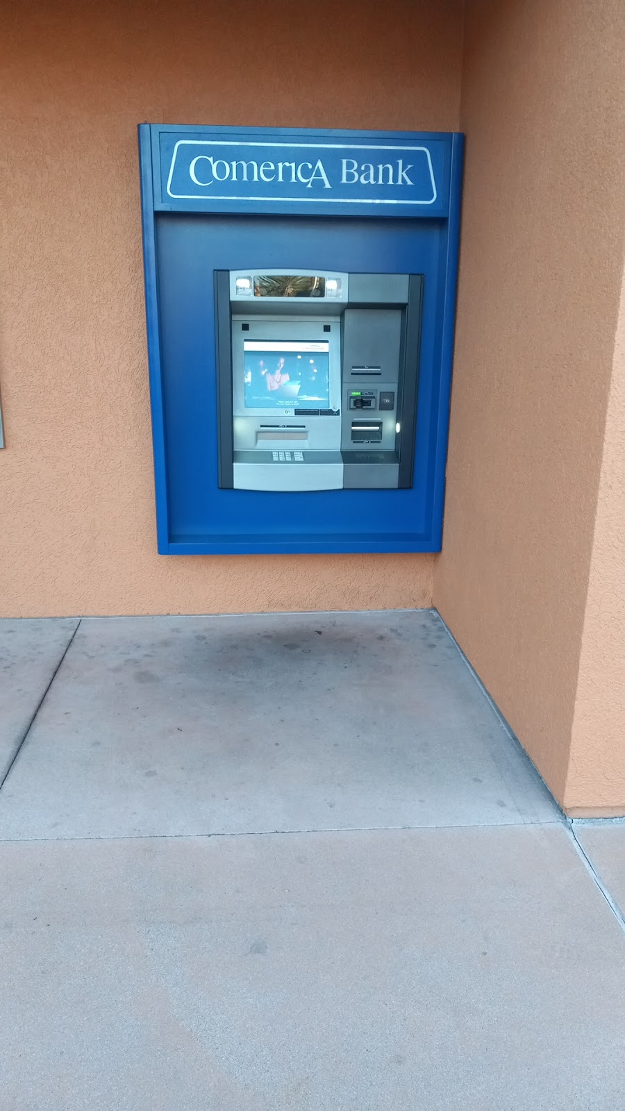 Comerica Bank | 3025 El Camino Real, Tustin, CA 92782, USA | Phone: (714) 368-9329