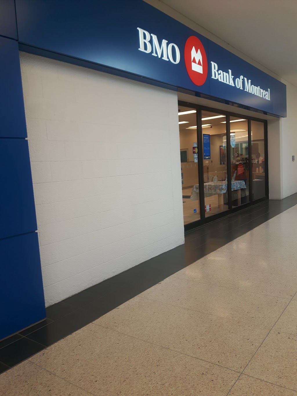 BMO Bank of Montreal | 800 Niagara St N, Welland, ON L3C 5Z4, Canada | Phone: (905) 735-7723