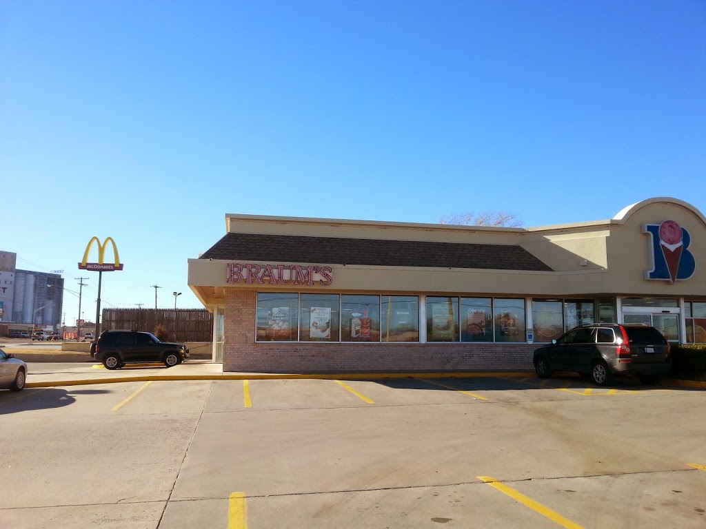 Braums Ice Cream & Dairy Store | One W Main St, Yukon, OK 73099, USA | Phone: (405) 354-3615