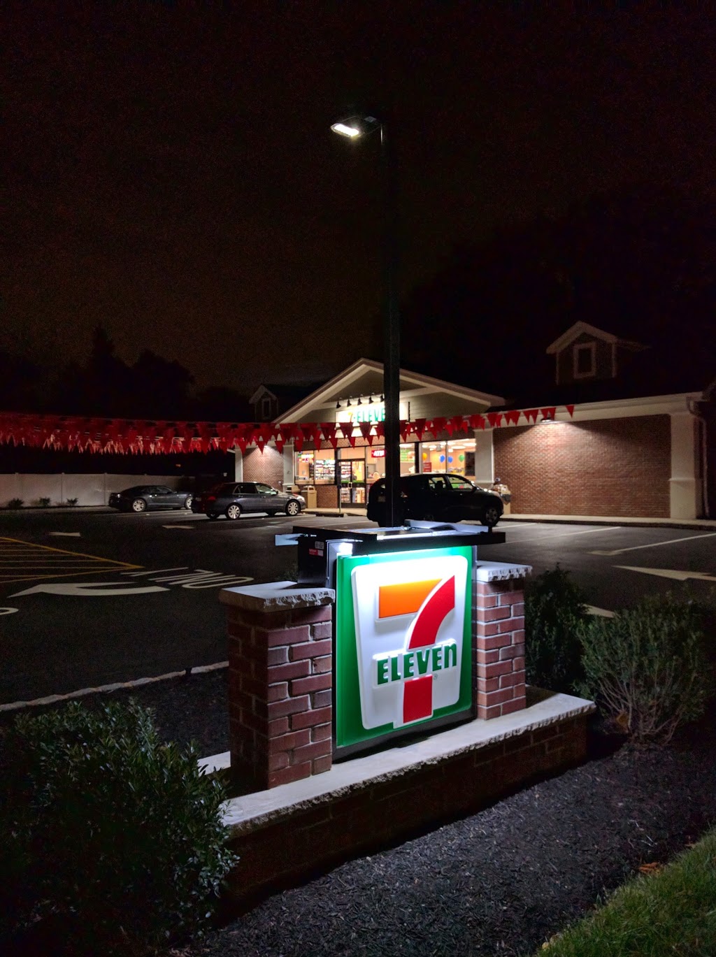 7-Eleven | 800 Central Ave, Westfield, NJ 07090, USA | Phone: (908) 232-3129