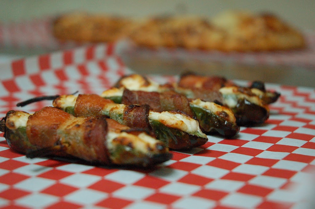 Coloradough Pizza | 8170 S University Blvd # 110, Centennial, CO 80122, USA | Phone: (303) 779-2666