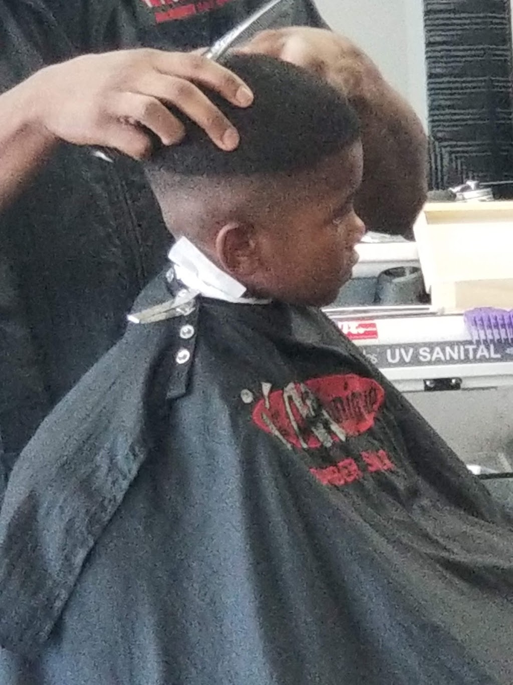 Barbershop | 1335 N Germantown Pkw​​y, 1335 N Germantown Pkwy, Cordova, TN 38016, USA | Phone: (901) 755-4121