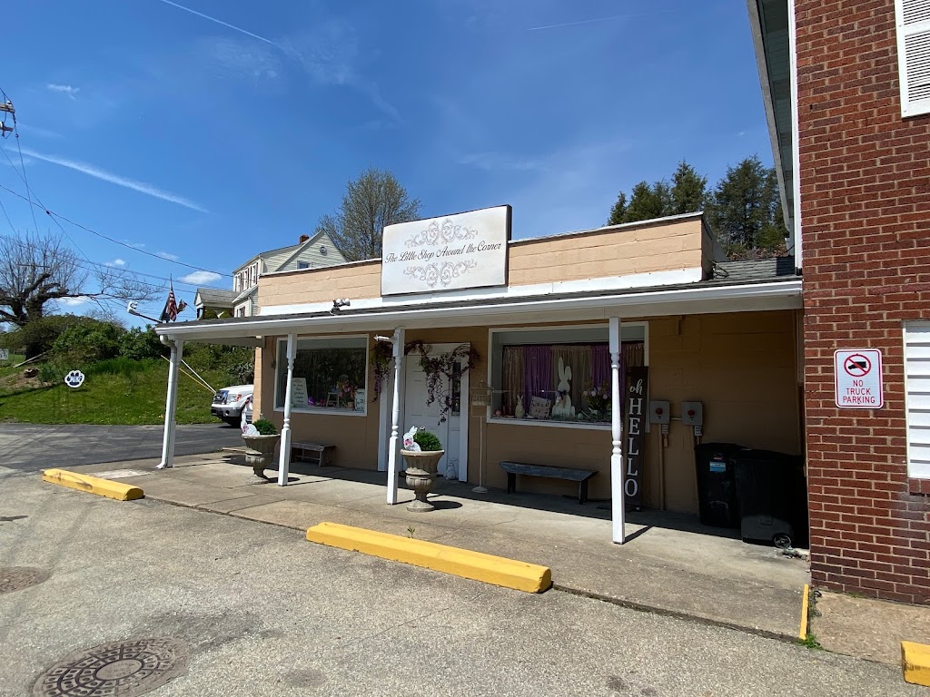 Little Shop Around the Corner | 3141 National Pike, Richeyville, PA 15358, USA | Phone: (724) 288-6721