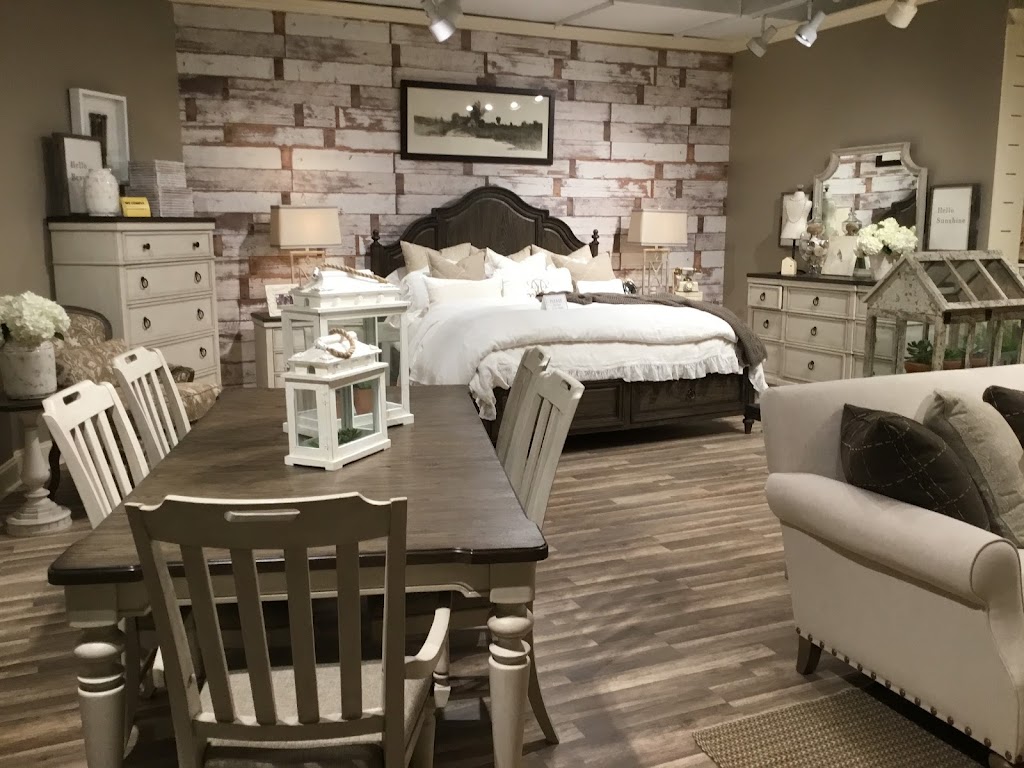 Roberts Furniture & Mattress | 3032 -1 Richmond Rd, Williamsburg, VA 23185, USA | Phone: (757) 345-6155