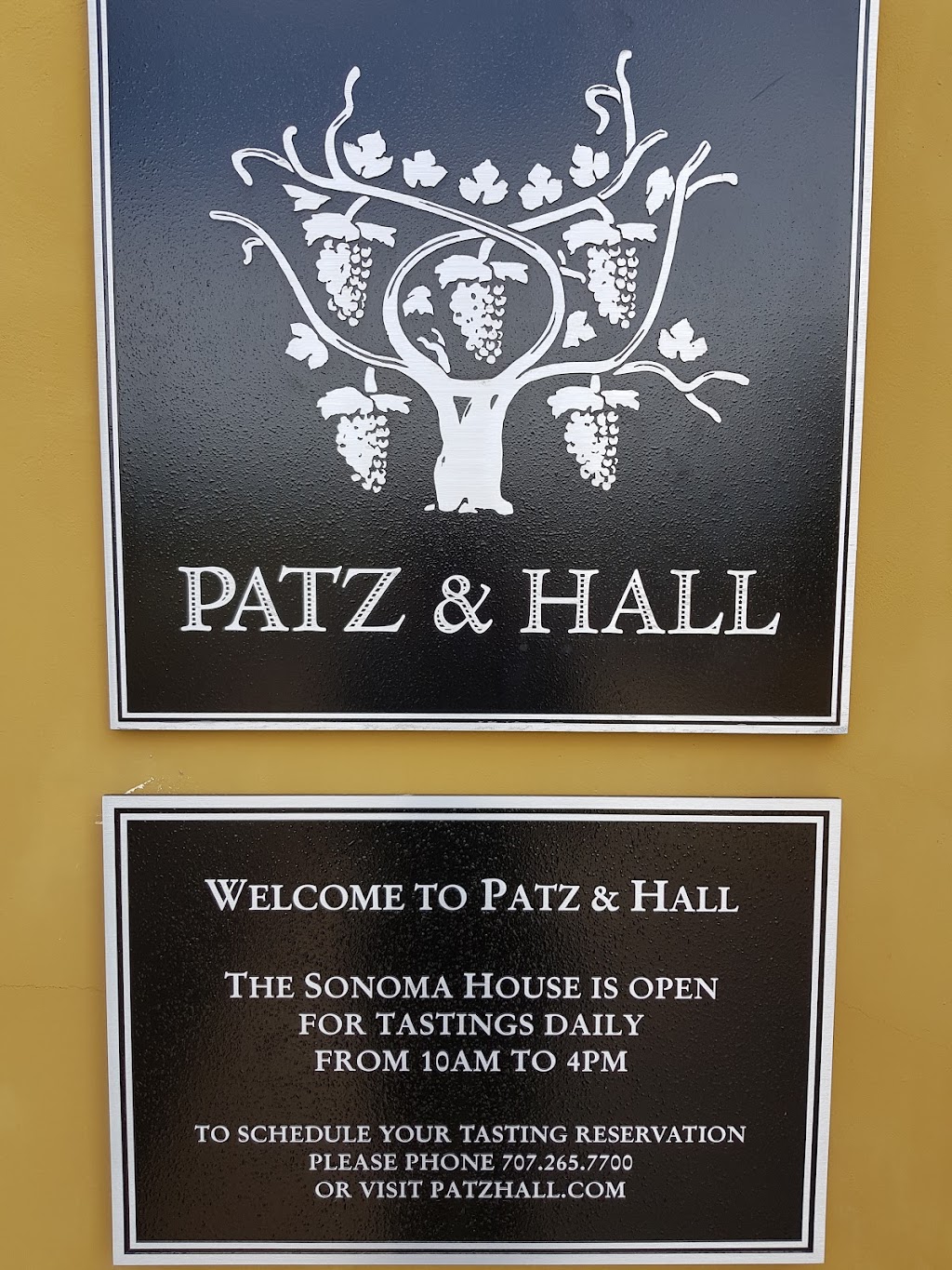 Patz & Hall Winery | 21200 8th St E, Sonoma, CA 95476, USA | Phone: (707) 265-7700