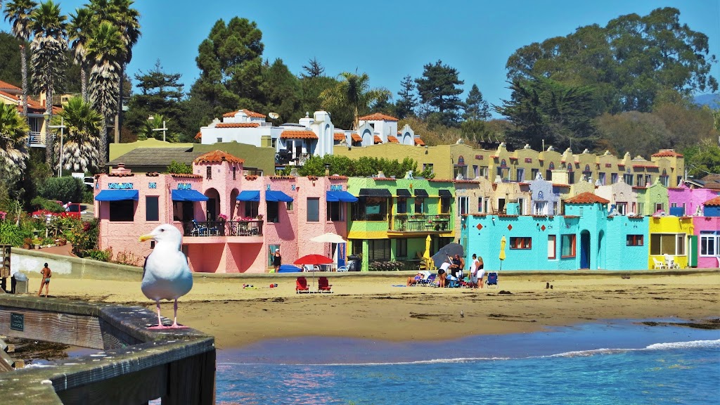 Capitola Venetian Hotel | 1500 Wharf Rd, Capitola, CA 95010, USA | Phone: (831) 476-6471