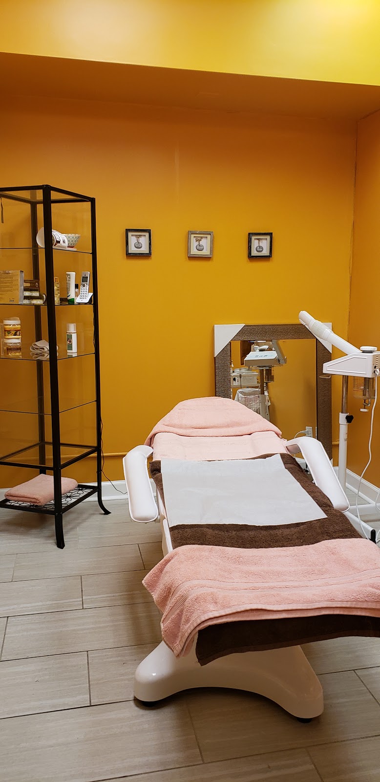 Preet Beauties Chicago - Eyebrow Threading & Waxing Salon | 11101 S Kedzie Ave, Chicago, IL 60655, USA | Phone: (872) 356-5316