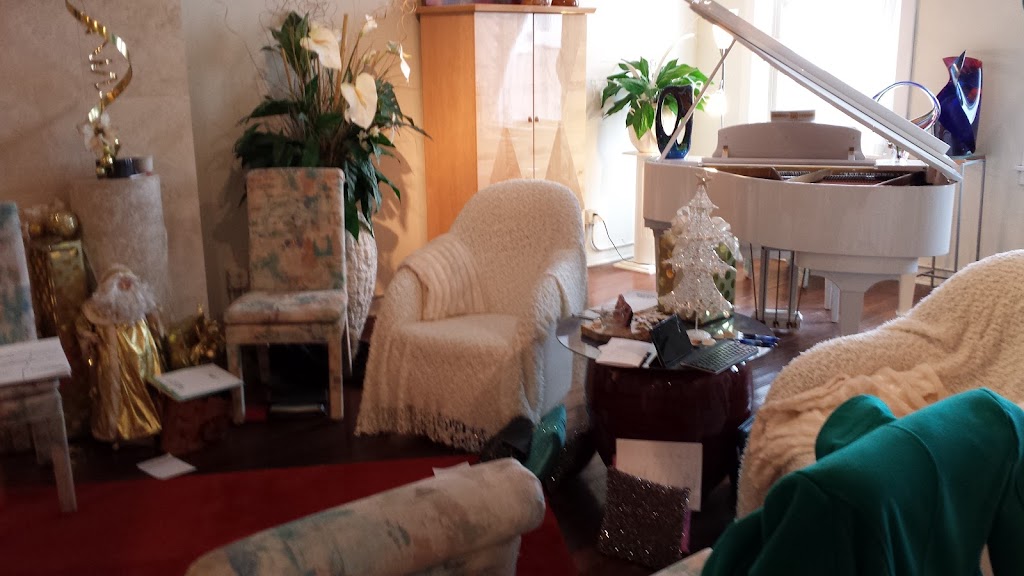 Gallery & Loft By Wendy Deane | 207 N Spruce St, Valley, NE 68064, USA | Phone: (402) 660-7040