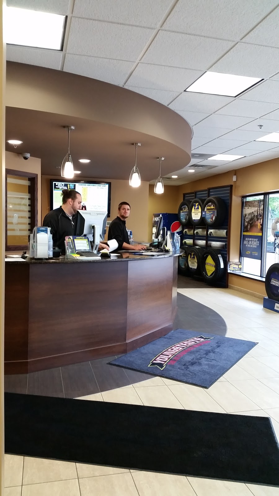 Youngstedts Minnetonka Tire & Auto Service | 14950 MN-7, Minnetonka, MN 55345, USA | Phone: (952) 933-7177