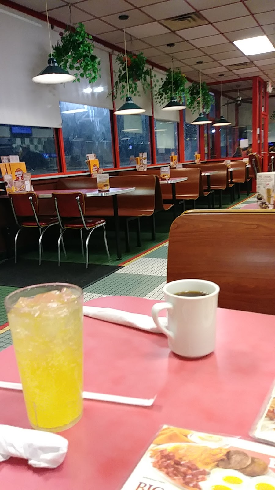 Huddle House | 308 Skywatch Dr, Danville, KY 40422, USA | Phone: (859) 239-9391