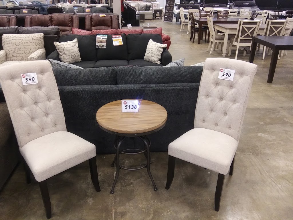 Louisville Overstock Furniture Warehouse | 9070 Dixie Hwy, Louisville, KY 40258, USA | Phone: (502) 792-9593