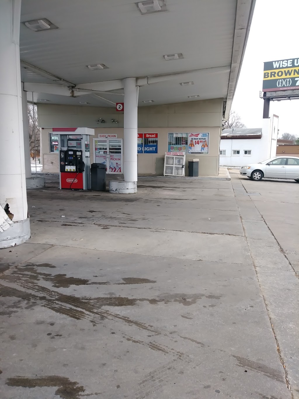 Conoco | 8900 E State Rte 350, Raytown, MO 64133, USA | Phone: (816) 353-8966