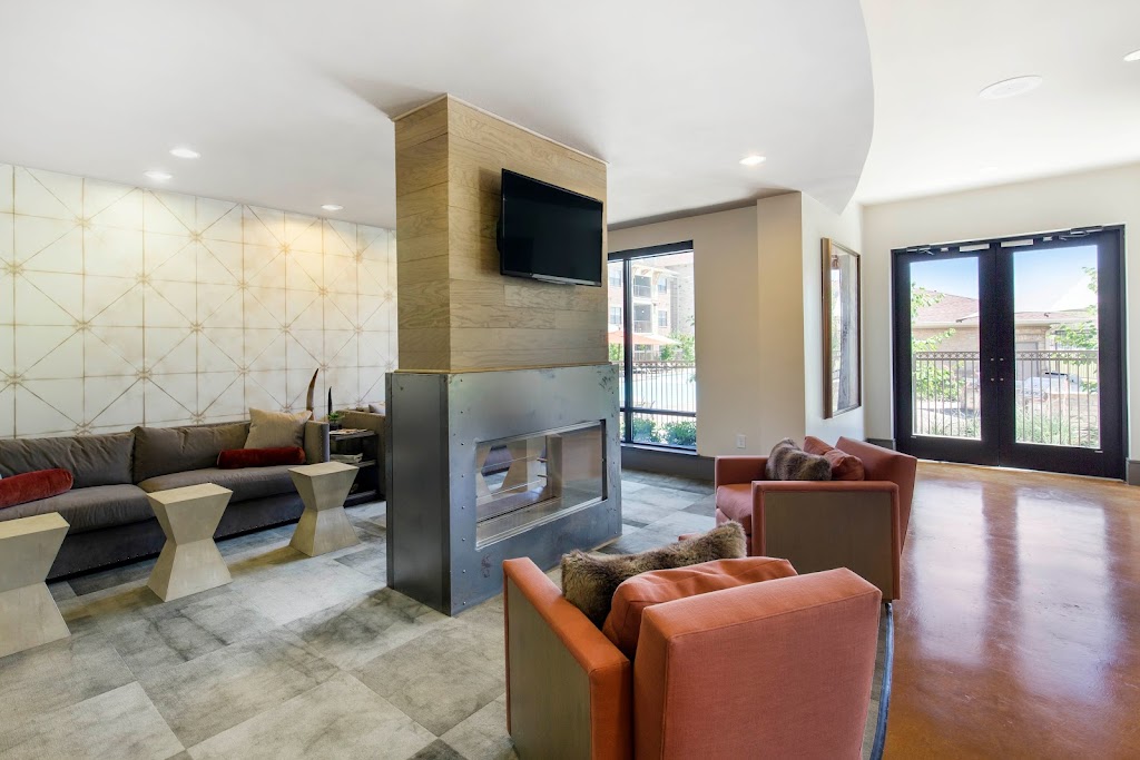 Heroes & Legends Bar & Grill | 131 N Yale Ave, Claremont, CA 91711, USA | Phone: (909) 621-6712