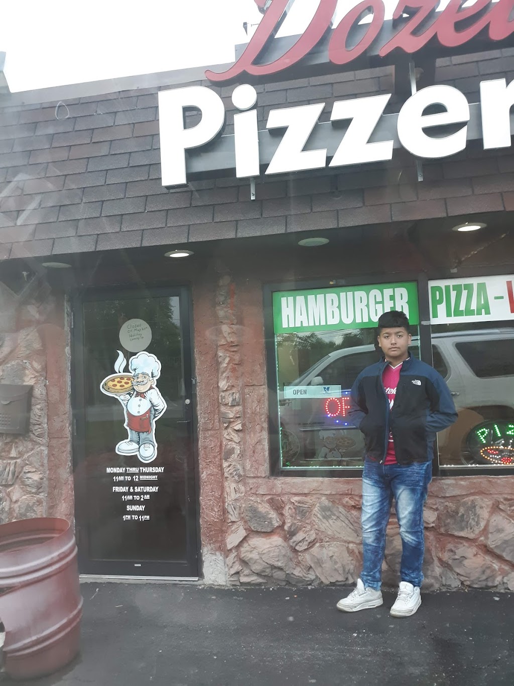 Dozeli Pizzeria | 209 W Joe Orr Rd, Chicago Heights, IL 60411, USA | Phone: (708) 248-7650