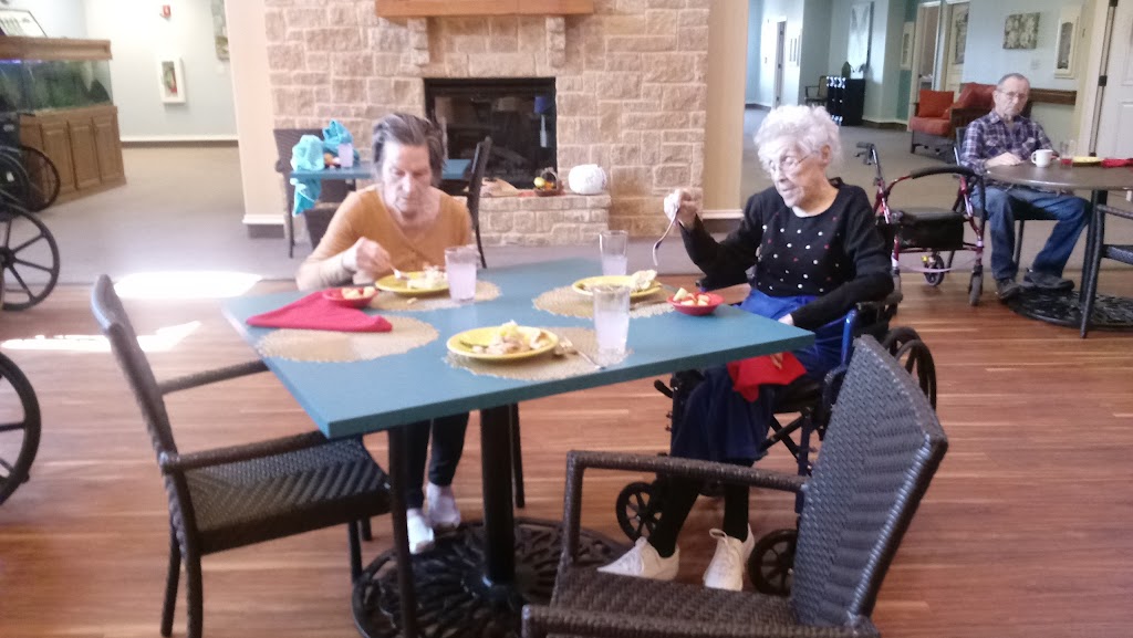 Lakeshore Assisted Living and Memory Care | 5250 Medical Dr, Rockwall, TX 75032, USA | Phone: (469) 338-0204