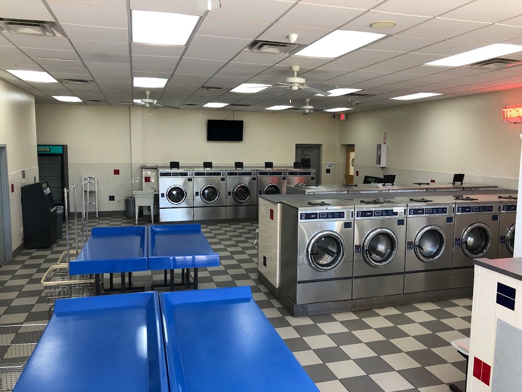 Laundromat | 3211 Belvidere Rd, Park City, IL 60085, USA | Phone: (847) 360-9577