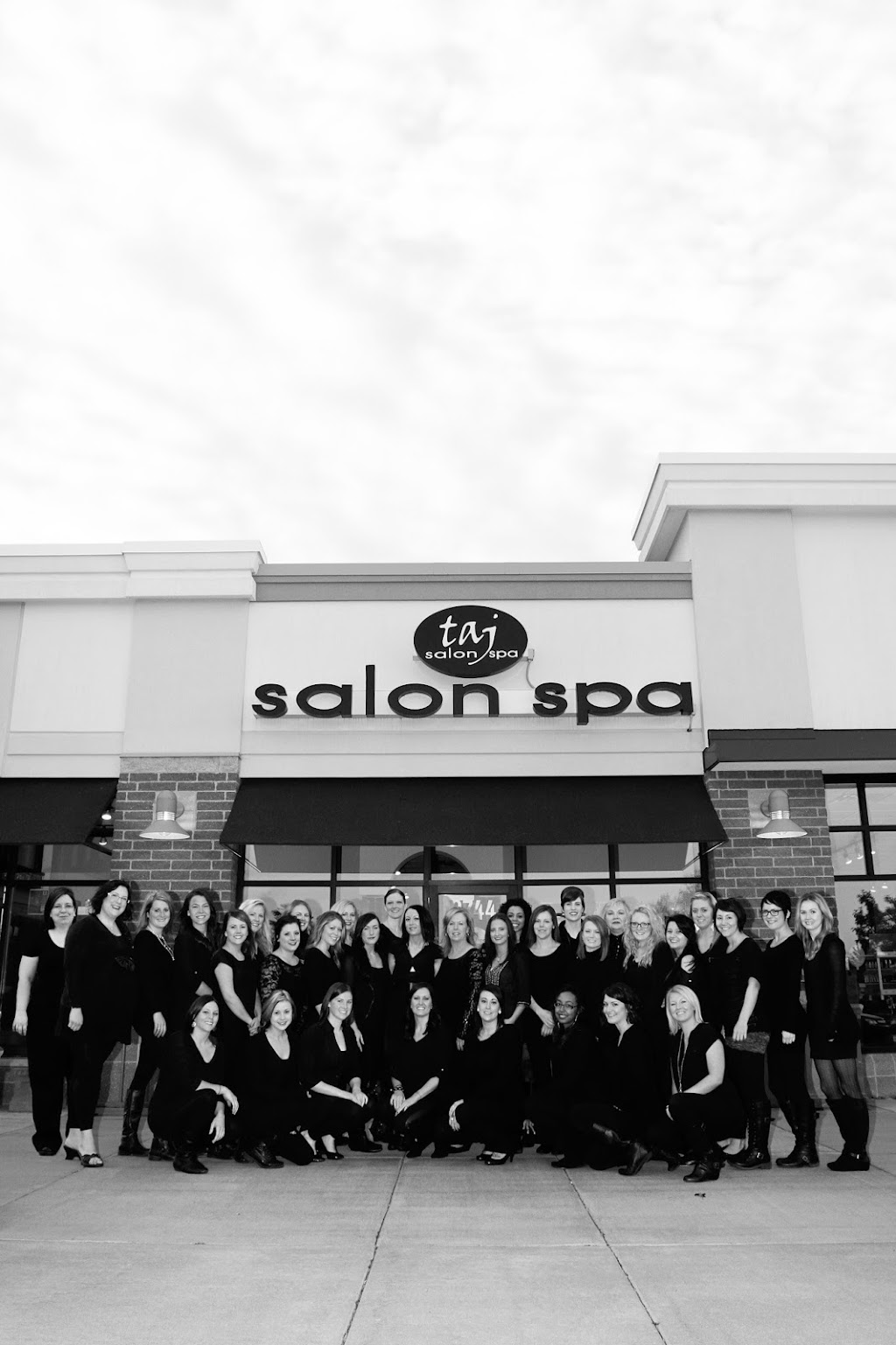 Taj Salon & Spa | 9744 Schreiber Terrace, Brooklyn Park, MN 55445, USA | Phone: (763) 416-7775