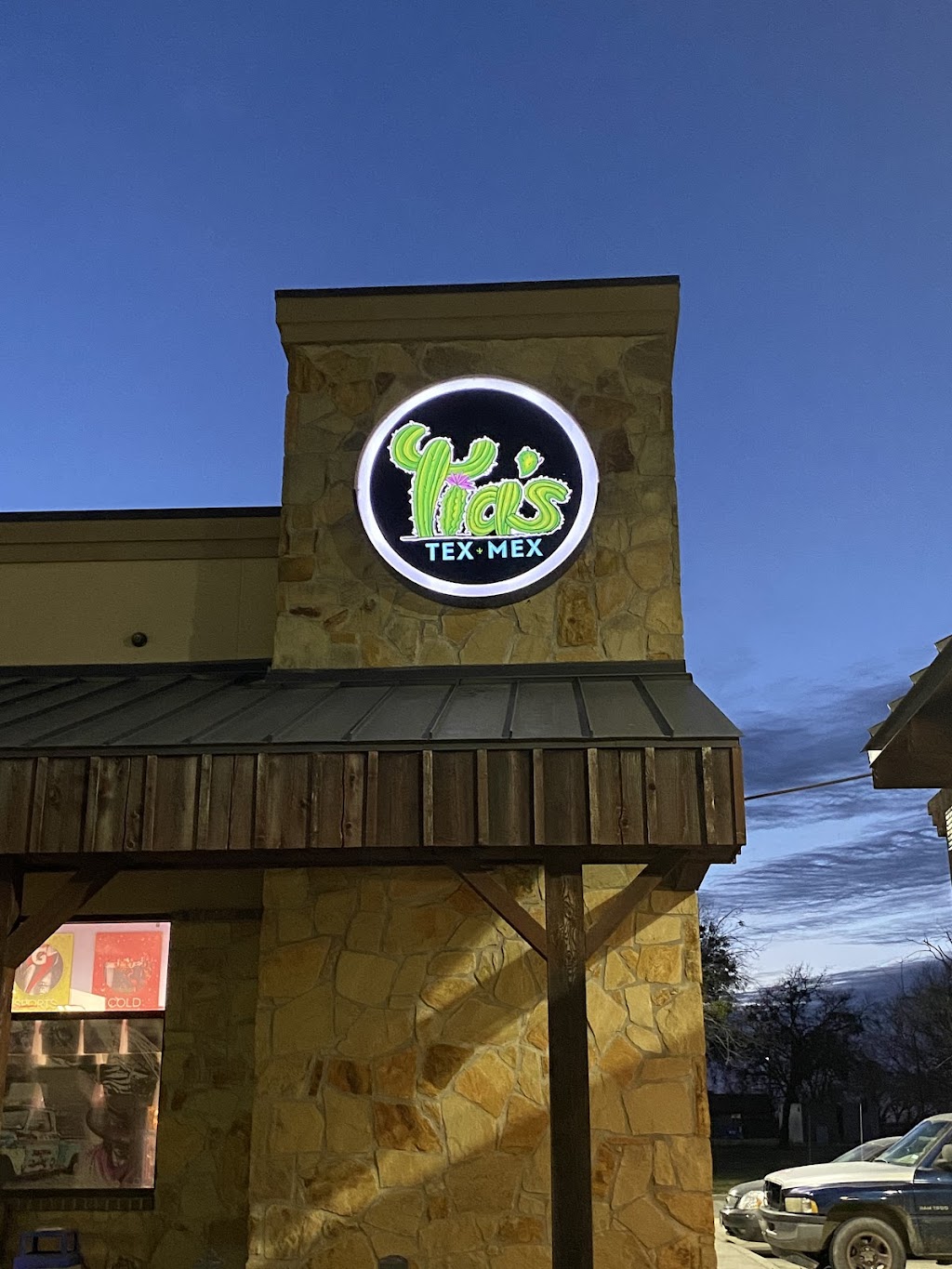 Tia’s Tex-Mex | 305 N Frontage Rd, Valley View, TX 76272, USA | Phone: (940) 726-5000