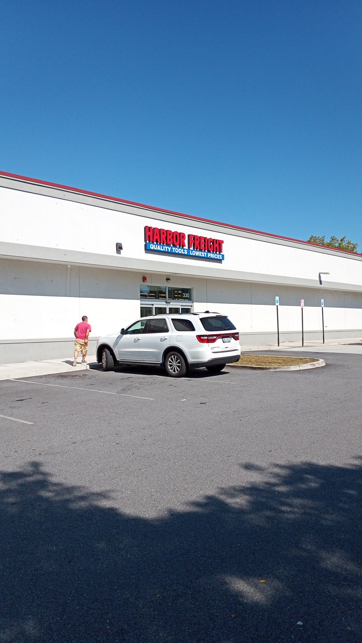 Harbor Freight Tools | 330 Tarrytown Rd, White Plains, NY 10607, USA | Phone: (914) 761-1039