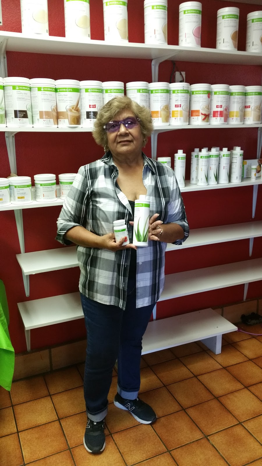 Herbalife Spot With Yadira | 320 W Ave J, Robstown, TX 78380 | Phone: (361) 726-5511