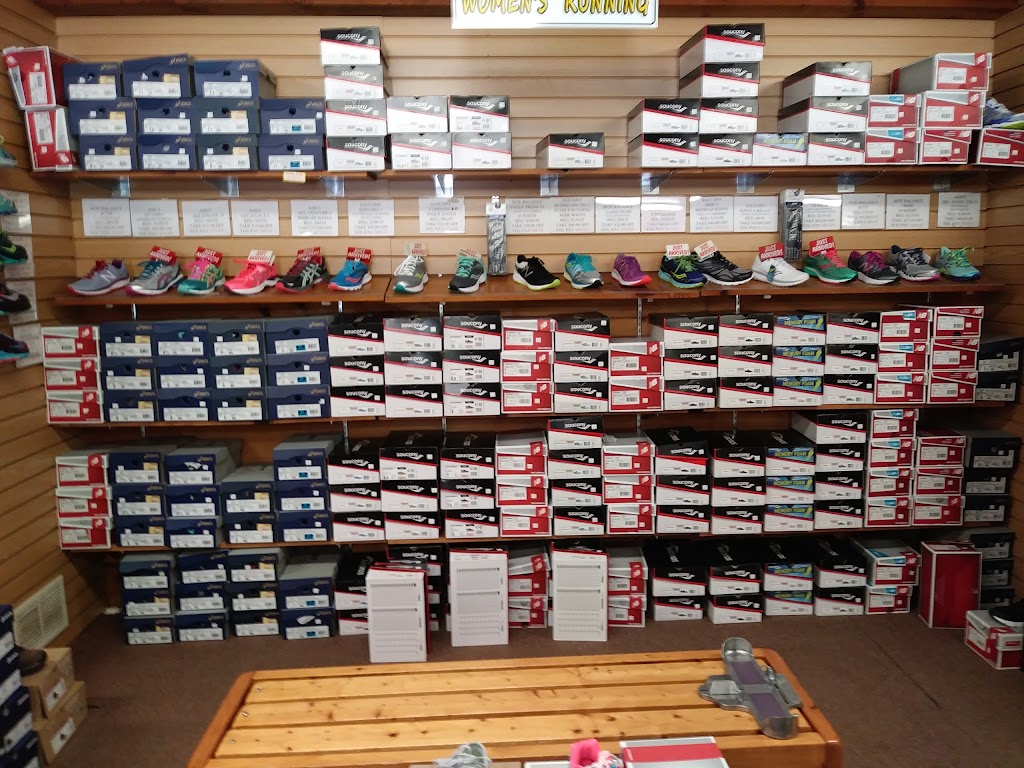 Sneaker Barn | 10640 Ridge Rd, Medina, NY 14103, USA | Phone: (585) 798-3784