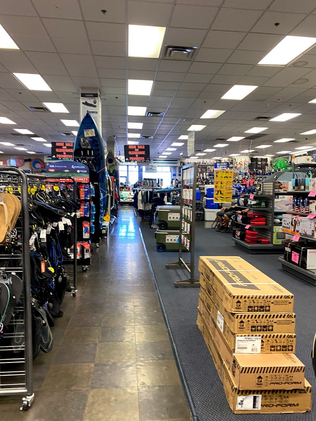 Big 5 Sporting Goods | 10030 N 91st Ave, Peoria, AZ 85345, USA | Phone: (623) 878-0399