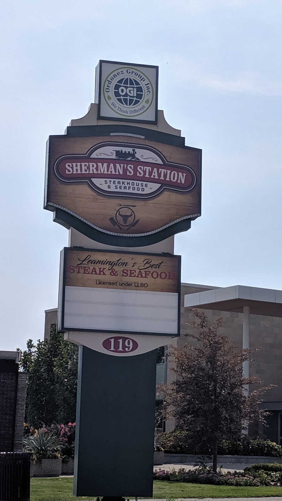 Shermans Station Steakhouse and Seafood | 119 Erie St N, Leamington, ON N8H 3A3, Canada | Phone: (519) 324-9222