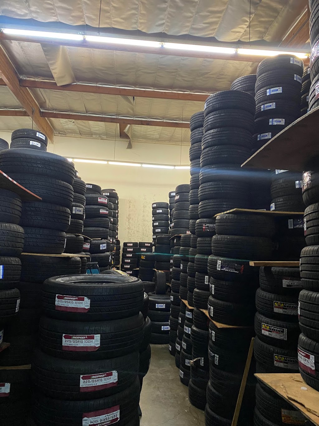 EGY TIRES | 550 Patrice Pl STE A, Gardena, CA 90248 | Phone: (323) 826-0169