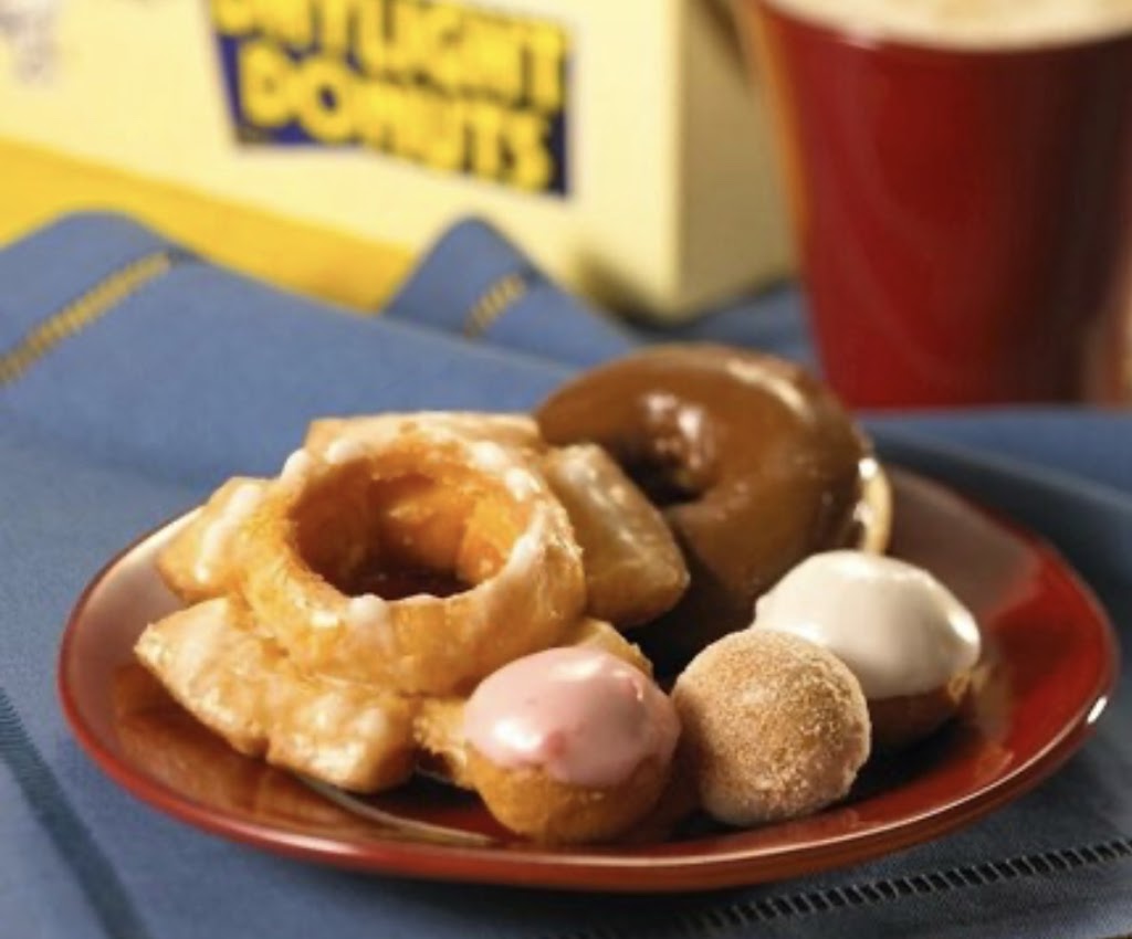 Daylight Donuts | 1055 W Audie Murphy Pkwy # 132, Farmersville, TX 75442, USA | Phone: (972) 782-8280