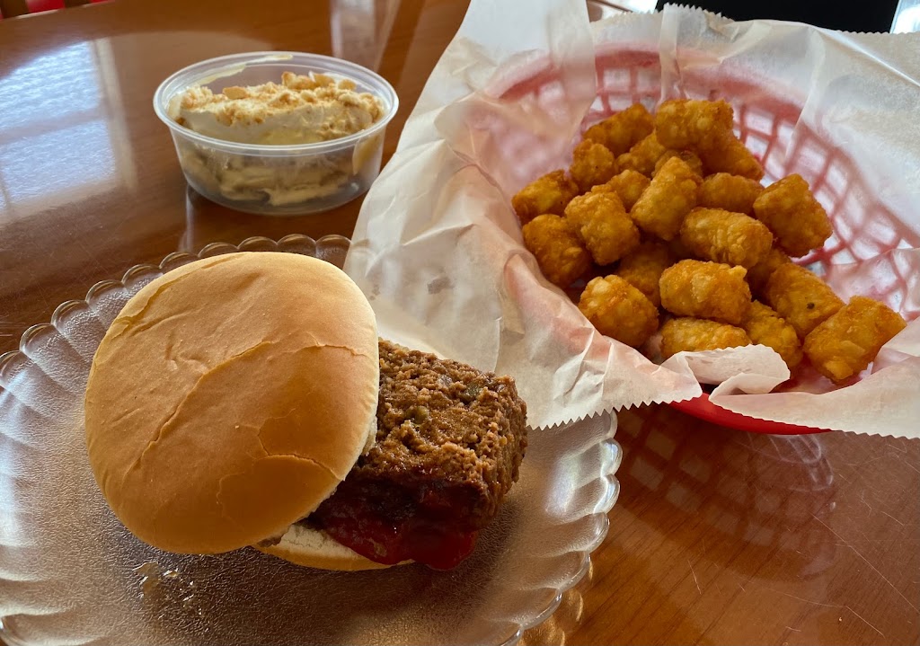 CJs Barbecue | 885 S Salisbury St, Mocksville, NC 27028 | Phone: (336) 751-2495