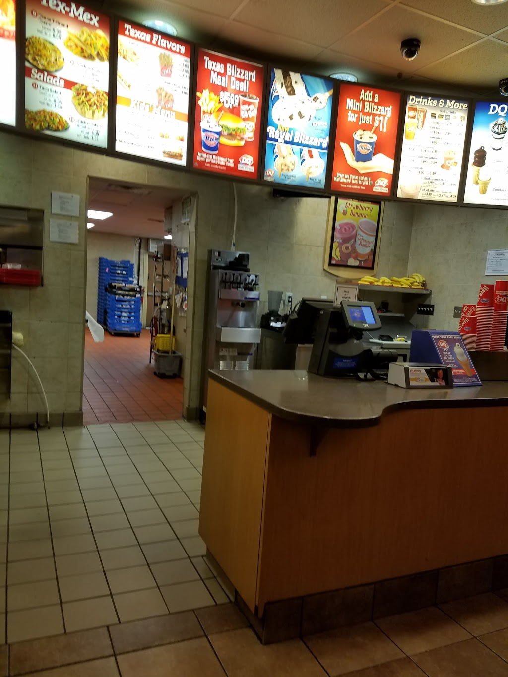 Dairy Queen | 1701 W Pecan St, Pflugerville, TX 78660, USA | Phone: (512) 251-6858