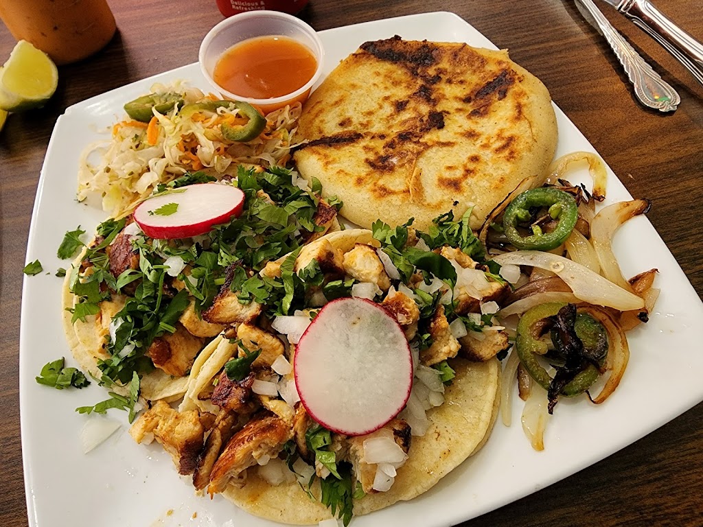 La Esquina Salvadoreña Restaurant Bar | 531 Main St, New Rochelle, NY 10801, USA | Phone: (914) 336-2423