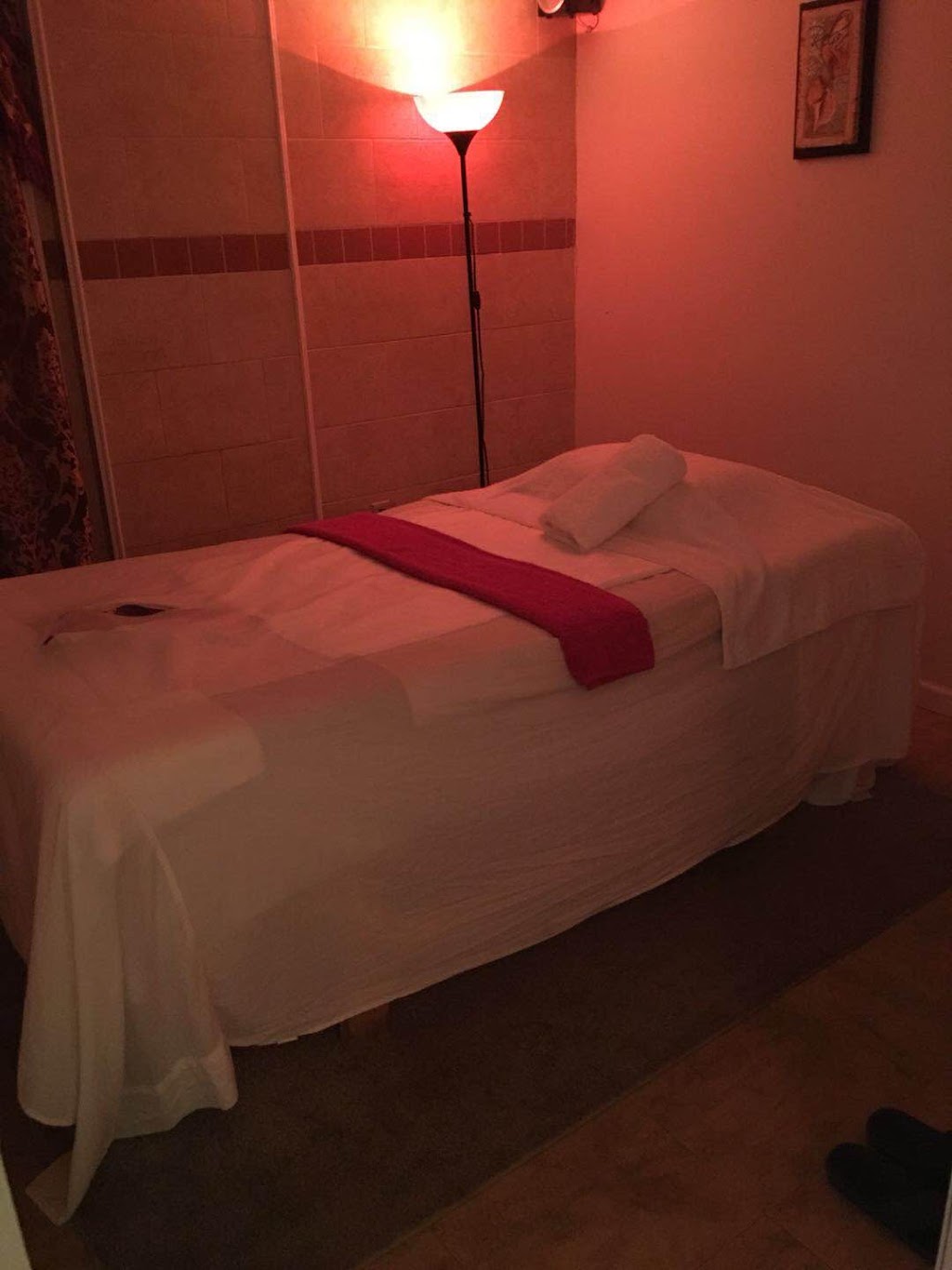 Blue Moon Massage Spa | 1144A S Main St, Williamstown, NJ 08094, USA | Phone: (646) 393-7597