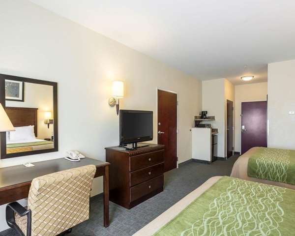 Quality Inn Donaldsonville - Gonzales | 2275 LA-70, Donaldsonville, LA 70346, USA | Phone: (225) 257-9981