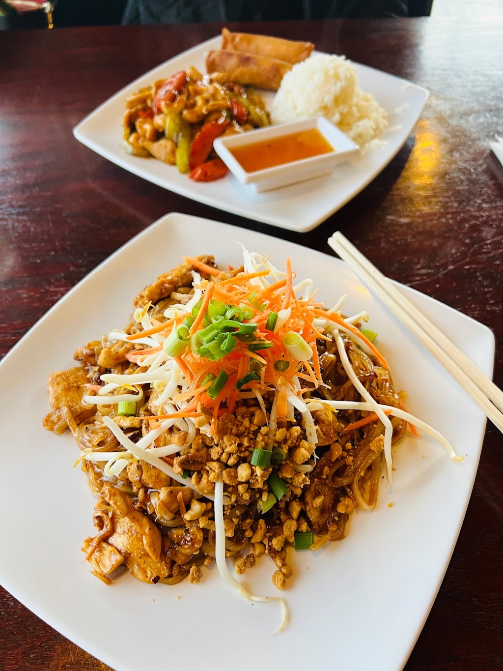 Sumalees Thai Cuisine | 20831 WA-410, Bonney Lake, WA 98391, USA | Phone: (253) 826-3514