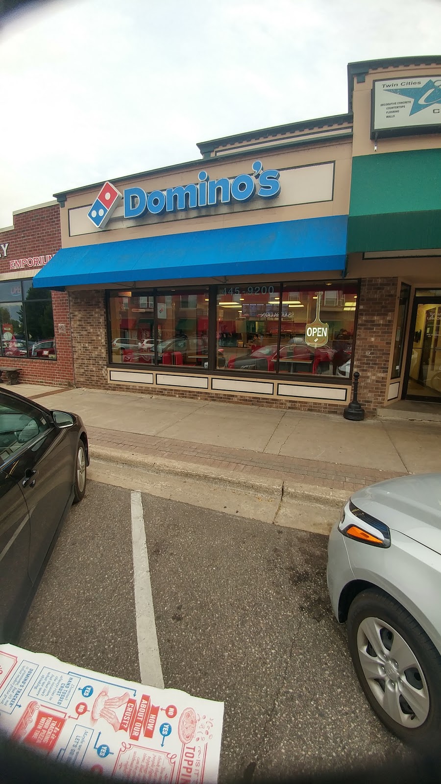 Dominos Pizza | 224 1st Ave E, Shakopee, MN 55379, USA | Phone: (952) 445-9200