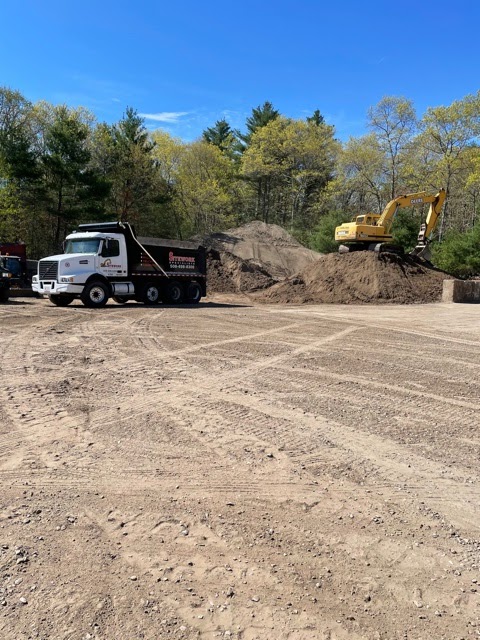 loamandmulch.com | 77 E Belcher Rd, Foxborough, MA 02035 | Phone: (508) 698-8300