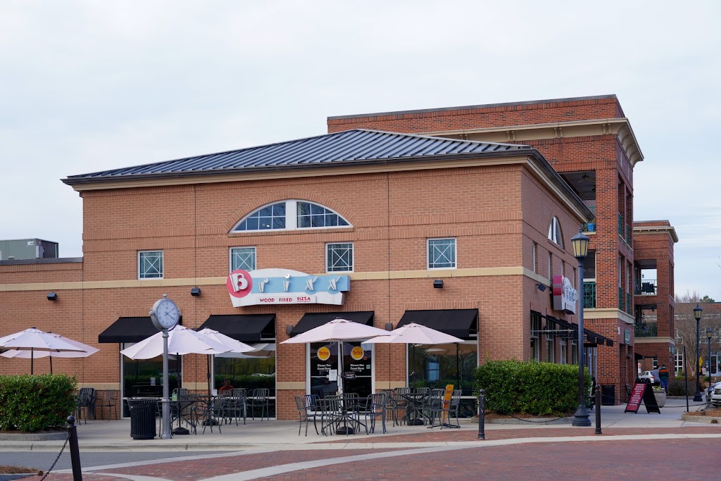 Brixx Wood Fired Pizza + Craft Bar | 501 Meadowmont Village Cir, Chapel Hill, NC 27517, USA | Phone: (919) 929-1942