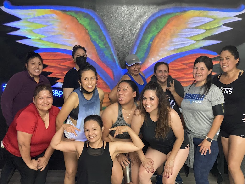 Neon Fitness | 4749 Maine Ave, Baldwin Park, CA 91706, USA | Phone: (626) 877-1654