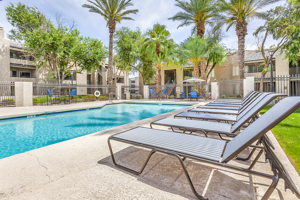 Meadow Glen Apartments | 4201 W Union Hills Dr, Glendale, AZ 85308, USA | Phone: (602) 362-8235